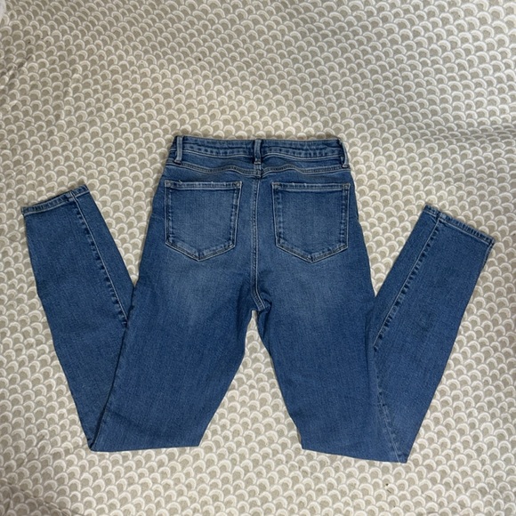 High Waisted Skinny Jeans w/ Slit - Picture 4 of 5